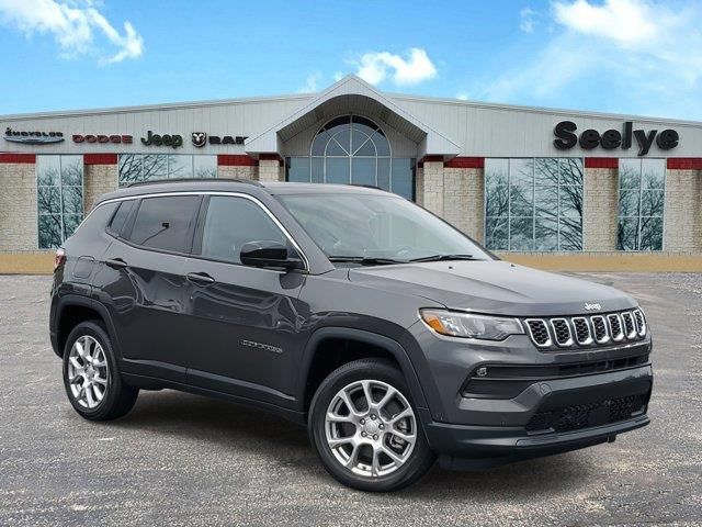 2024 Jeep Compass Latitude Lux