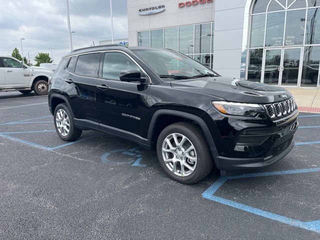 2024 Jeep Compass Latitude Lux