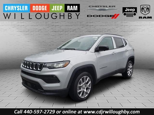 2024 Jeep Compass Latitude Lux