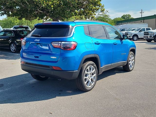 2024 Jeep Compass Latitude Lux