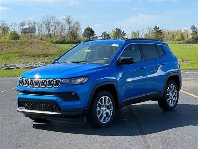 2024 Jeep Compass Latitude Lux