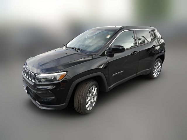 2024 Jeep Compass Latitude Lux