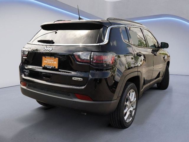 2024 Jeep Compass Latitude Lux