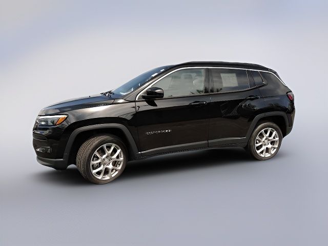 2024 Jeep Compass Latitude Lux