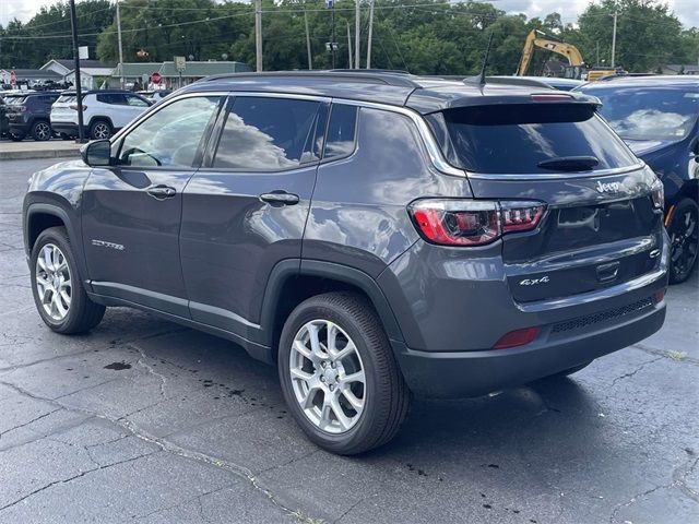 2024 Jeep Compass Latitude Lux