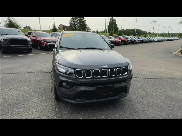 2024 Jeep Compass Latitude Lux