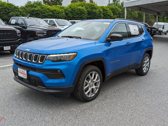 2024 Jeep Compass Latitude Lux