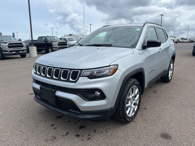 2024 Jeep Compass Latitude Lux