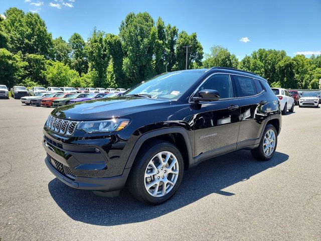 2024 Jeep Compass Latitude Lux