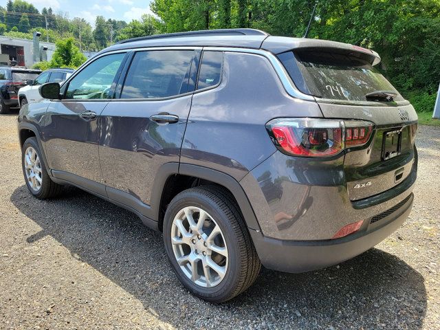 2024 Jeep Compass Latitude Lux