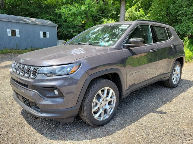 2024 Jeep Compass Latitude Lux