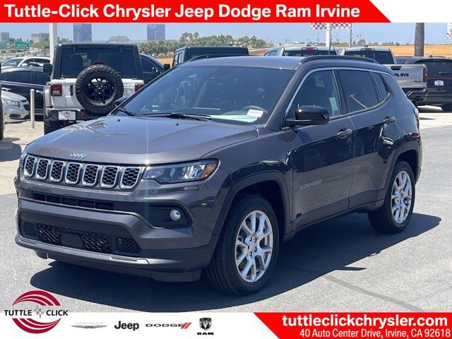 2024 Jeep Compass Latitude Lux