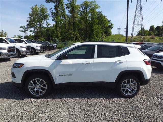 2024 Jeep Compass Latitude Lux