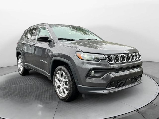 2024 Jeep Compass Latitude Lux