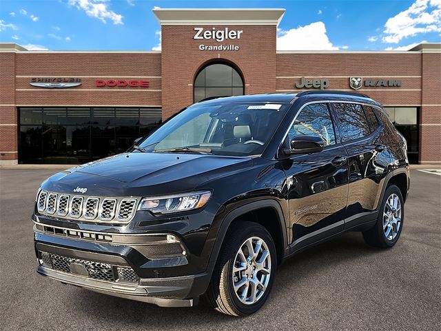 2024 Jeep Compass Latitude Lux