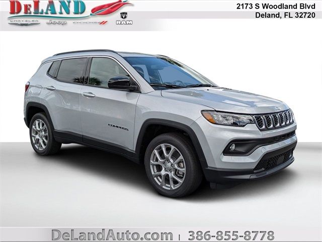 2024 Jeep Compass Latitude Lux