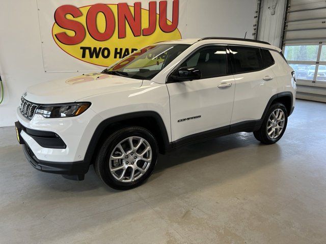 2024 Jeep Compass Latitude Lux