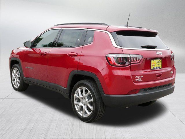 2024 Jeep Compass Latitude Lux