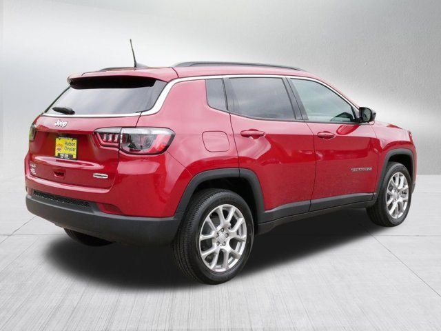 2024 Jeep Compass Latitude Lux