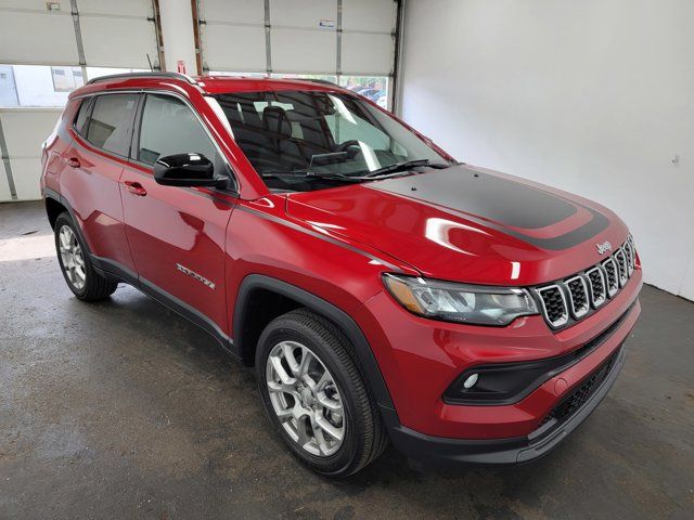 2024 Jeep Compass Latitude Lux