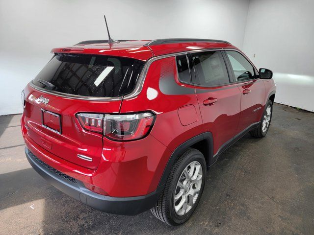 2024 Jeep Compass Latitude Lux