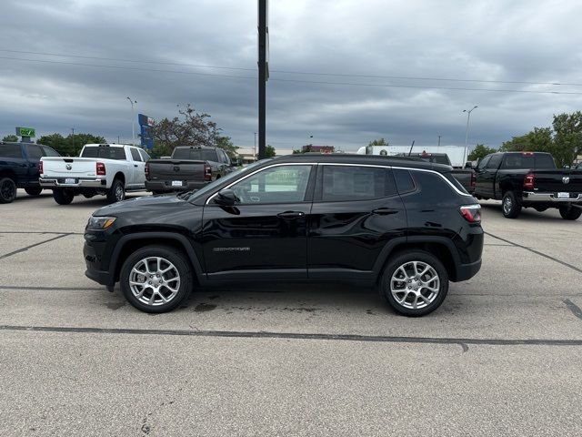 2024 Jeep Compass Latitude Lux