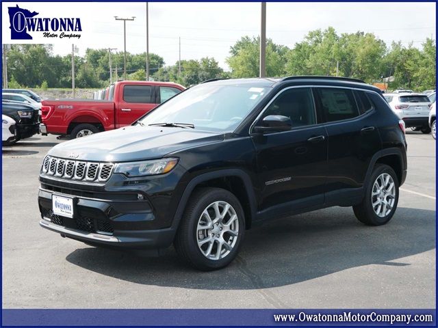 2024 Jeep Compass Latitude Lux