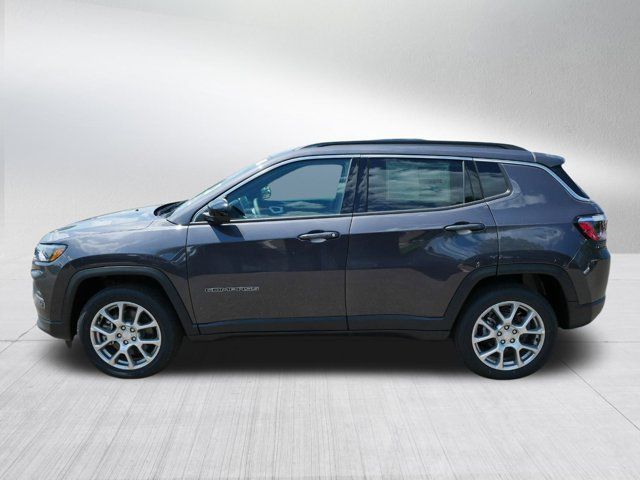 2024 Jeep Compass Latitude Lux