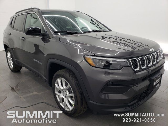 2024 Jeep Compass Latitude Lux