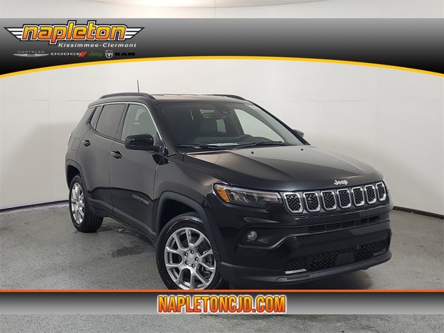 2024 Jeep Compass Latitude Lux