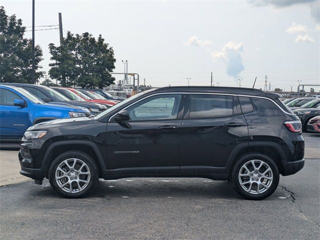 2024 Jeep Compass Latitude Lux