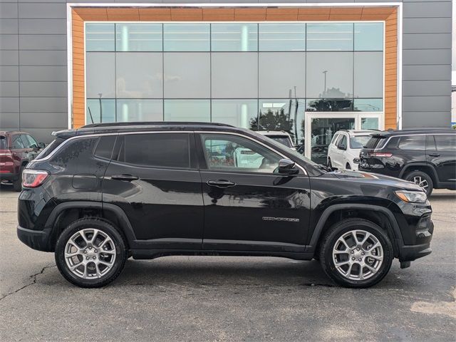 2024 Jeep Compass Latitude Lux