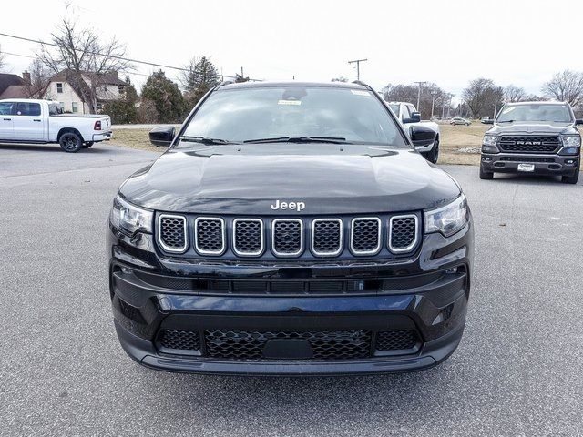 2024 Jeep Compass Latitude Lux