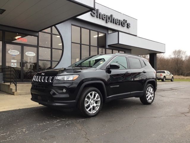 2024 Jeep Compass Latitude Lux