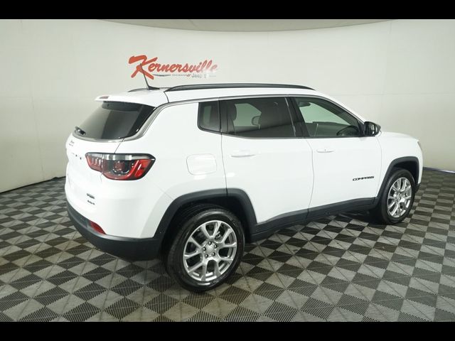 2024 Jeep Compass Latitude Lux