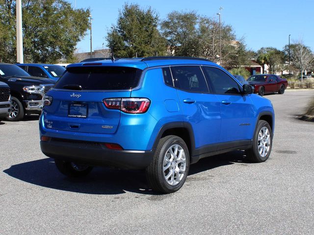 2024 Jeep Compass Latitude Lux