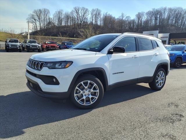 2024 Jeep Compass Latitude Lux