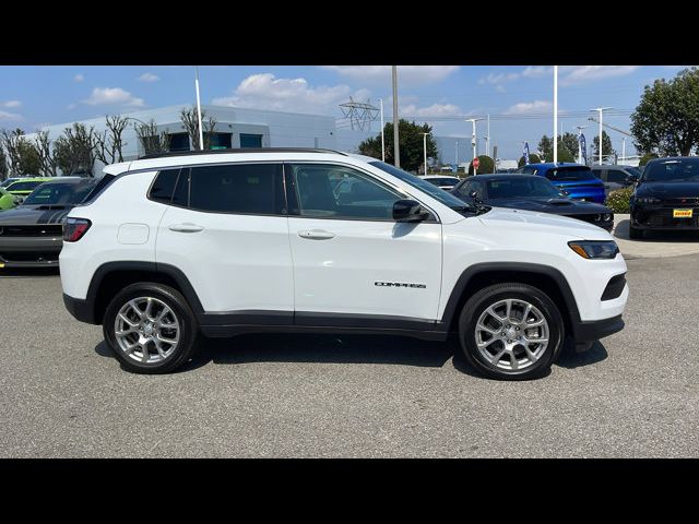 2024 Jeep Compass Latitude Lux