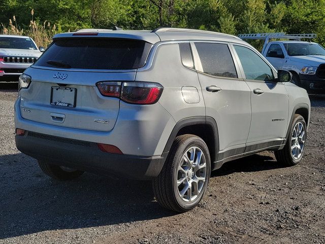 2024 Jeep Compass Latitude Lux