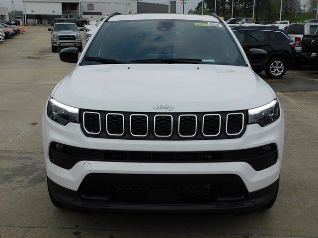 2024 Jeep Compass Latitude Lux