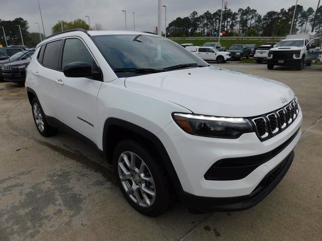 2024 Jeep Compass Latitude Lux