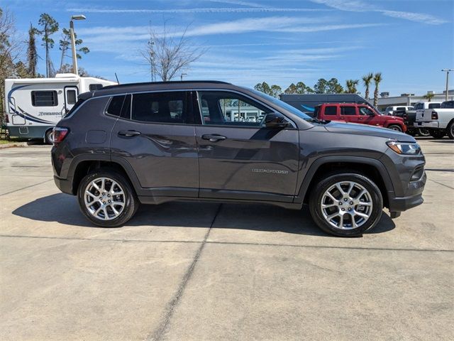 2024 Jeep Compass Latitude Lux