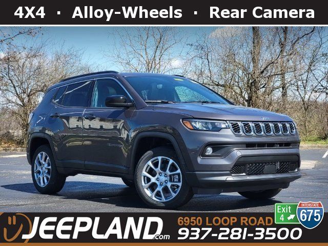 2024 Jeep Compass Latitude Lux