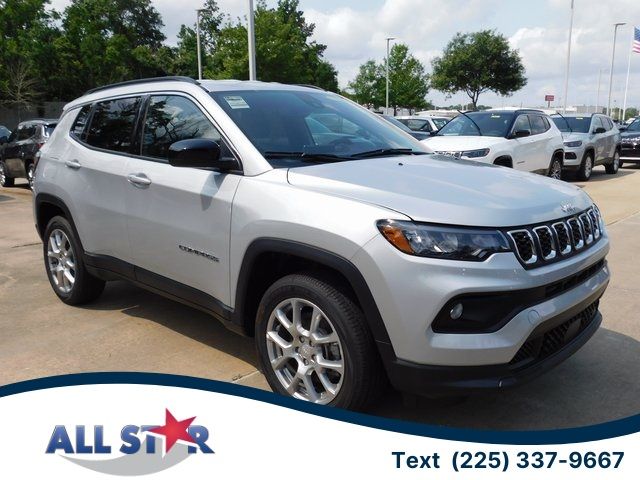 2024 Jeep Compass Latitude Lux