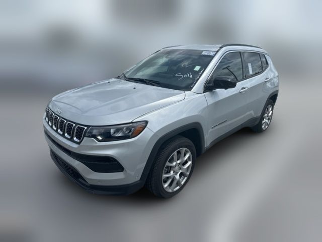 2024 Jeep Compass Latitude Lux