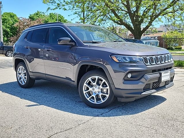 2024 Jeep Compass Latitude Lux