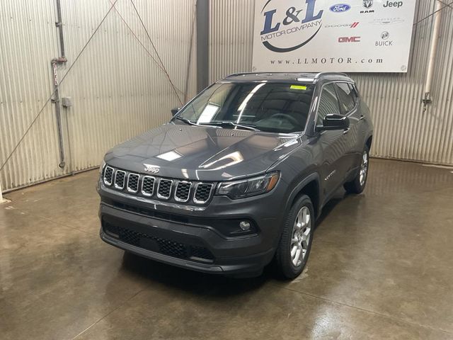 2024 Jeep Compass Latitude Lux