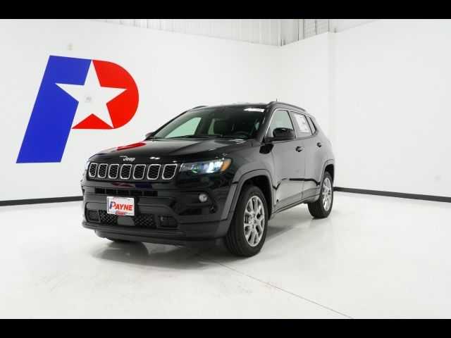 2024 Jeep Compass Latitude Lux