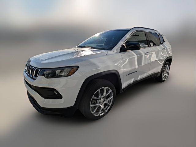 2024 Jeep Compass Latitude Lux