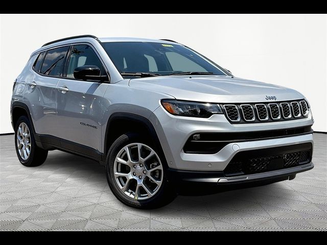 2024 Jeep Compass Latitude Lux